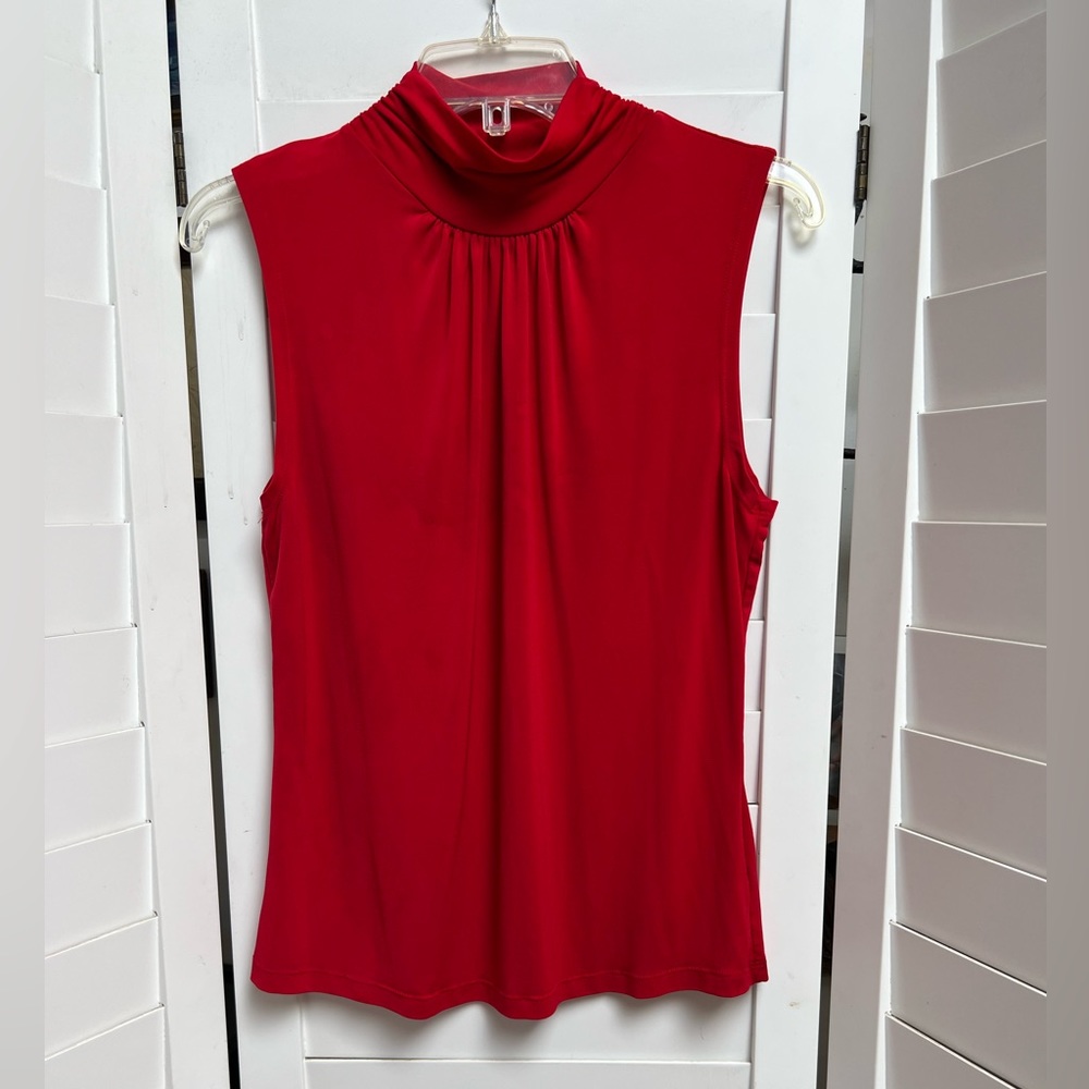TOP by FASHION BUG SIZE S RED USED LIKE NEW